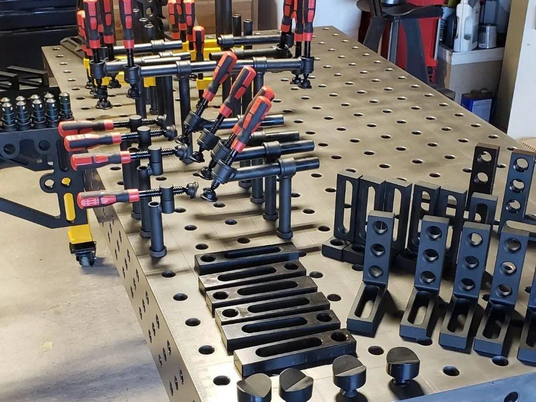 โต๊ะเชื่อมแบบโมดูลาร์